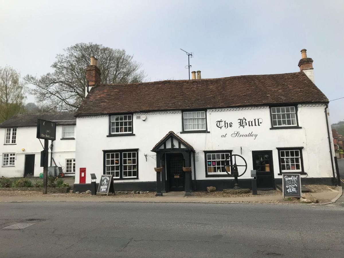 Bull Inn Reading Exteriör bild